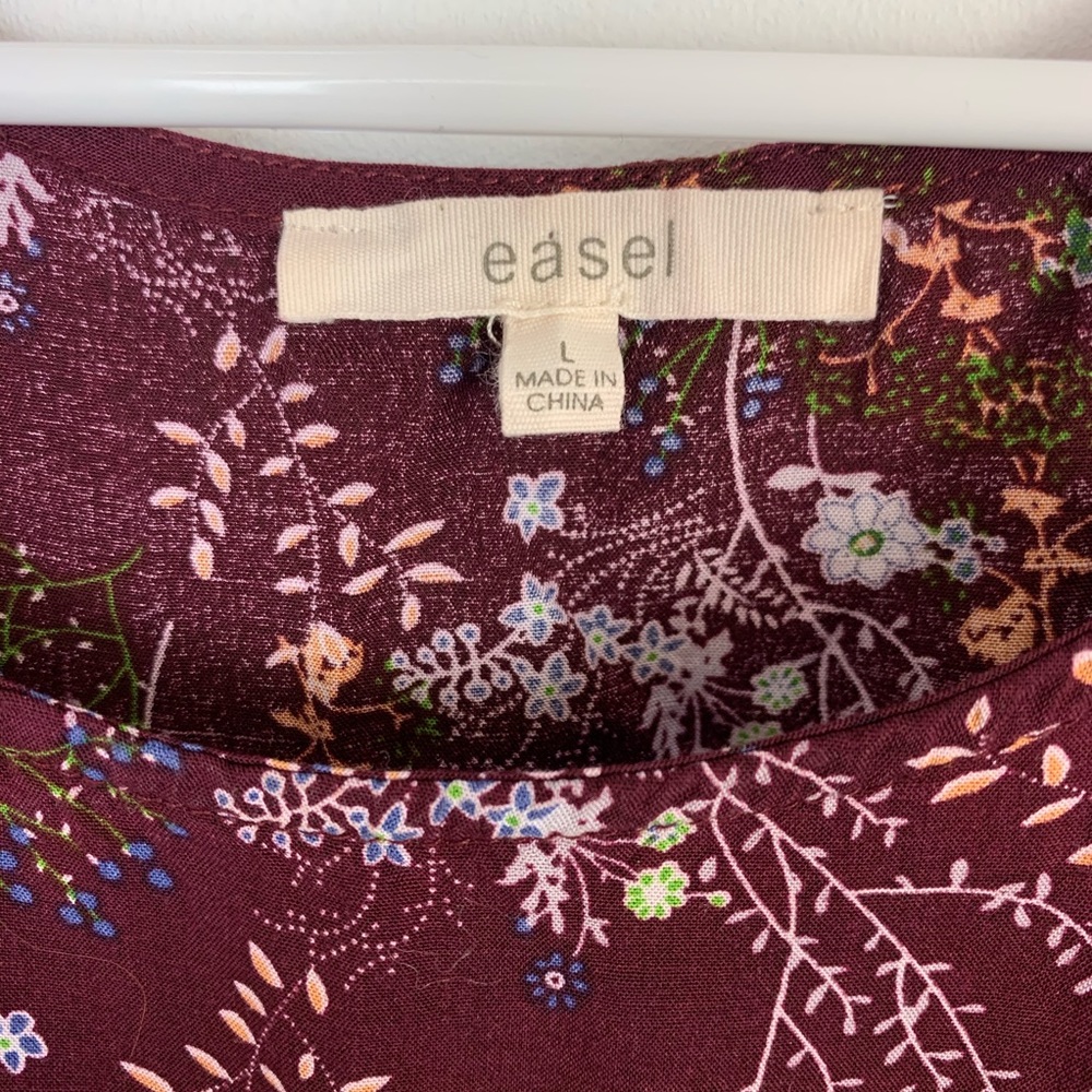Easel Floral Ruffled Sleeve Blouse Size Large ! - Picture 5 of 6